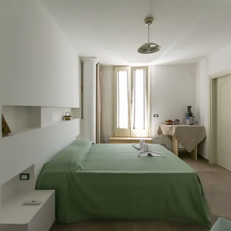Il Galletto Bb Bed & Breakfast Patu